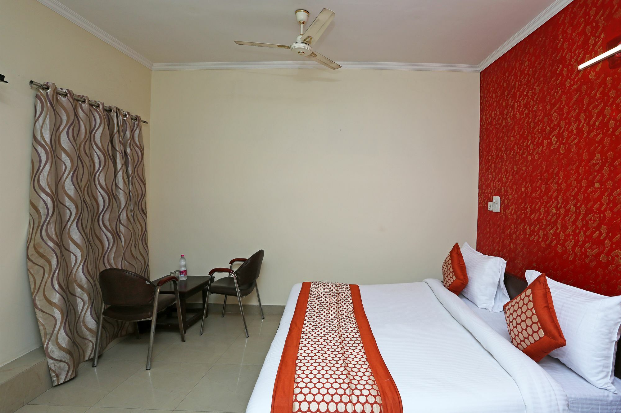 Hotel Aero Look New Delhi Eksteriør bilde